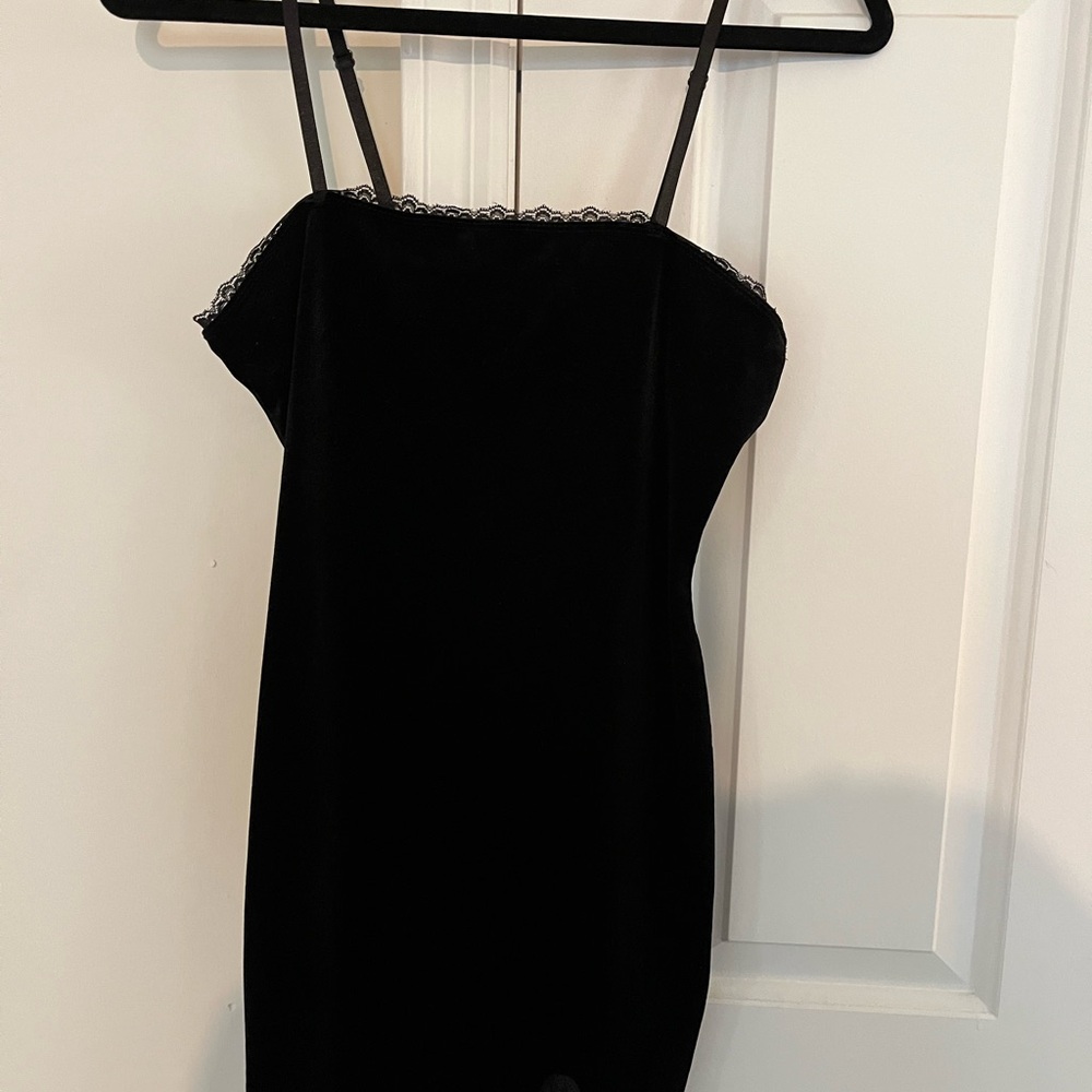 Forever 21 Black Lace-Trimmed Dress